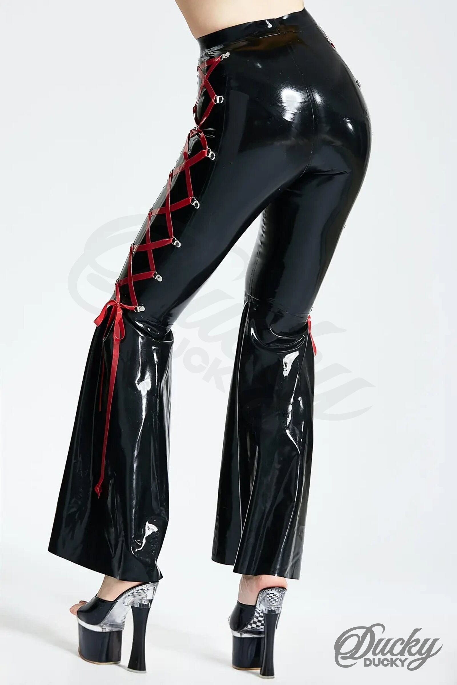 Funky – Pantalon latex évasé lacé