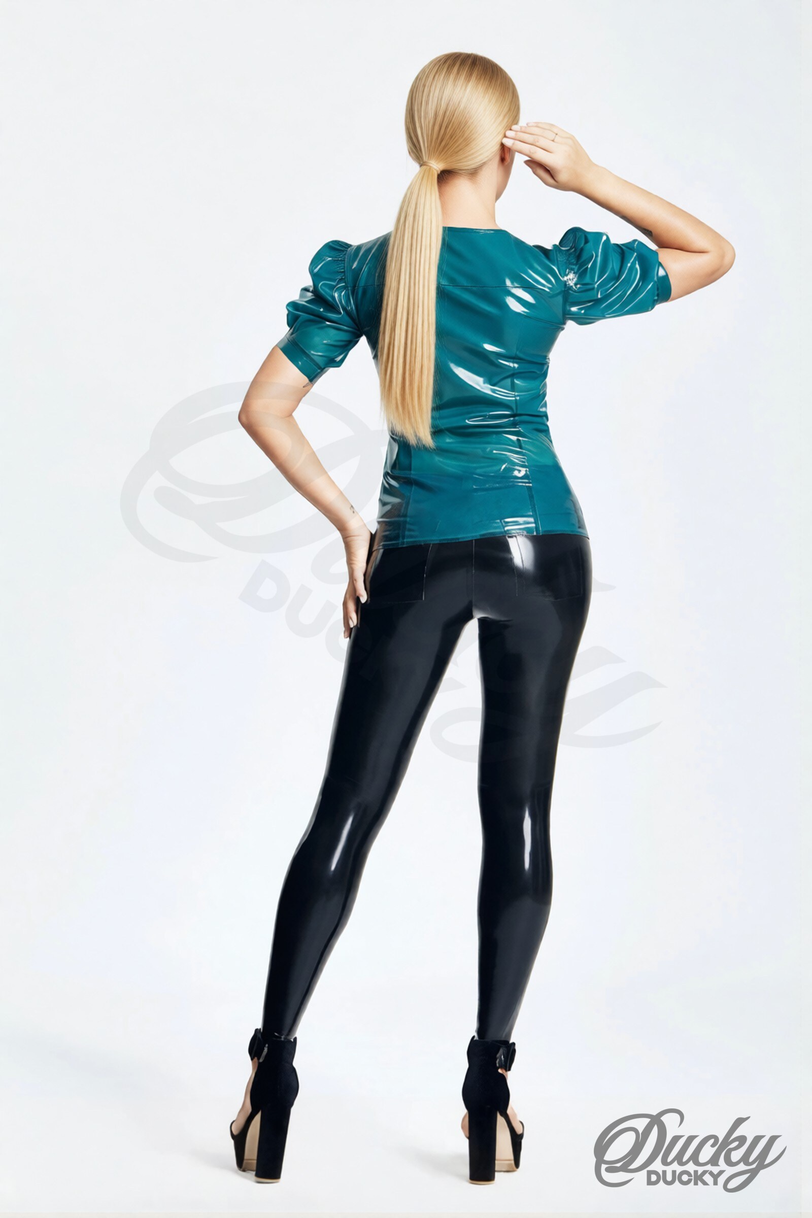 Jabot – latex blouse met ruches
