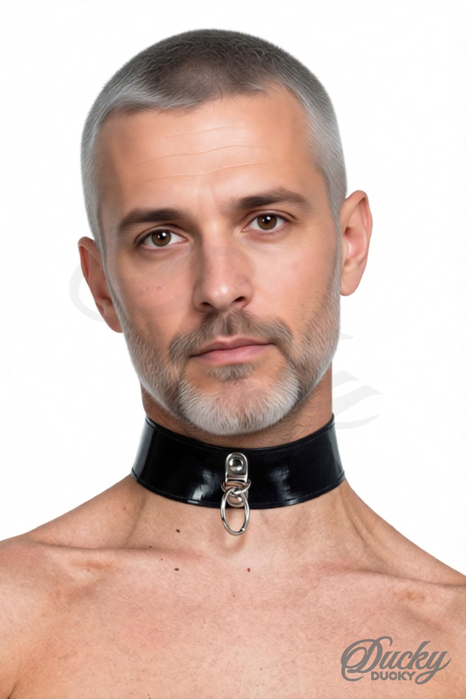 Loop – latex choker with ring