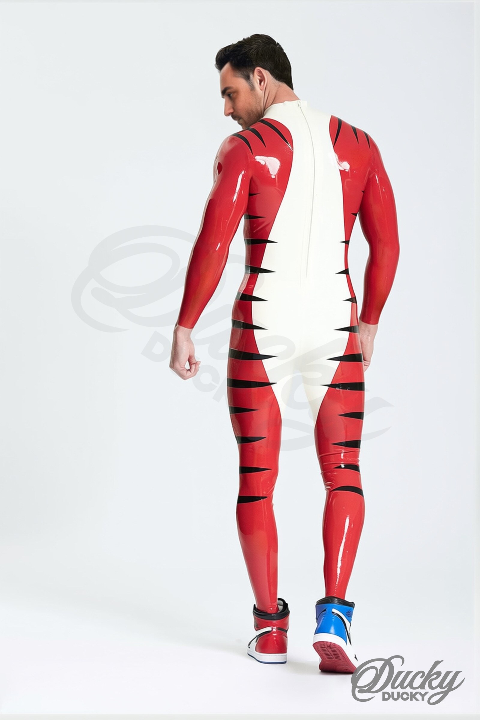 Sibérien – men’s snow tiger latex catsuit